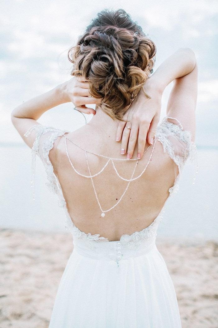 Quick Tip: Texture And Finishing Spray Fairytale Twist Style