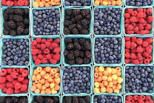 Why We Love Farmers Markets (And You Should, Too!)
